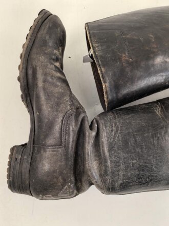Paar benagelte Stiefel für einen Unteroffizier der Wehrmacht. Sohlenlänge 28cm, ungereinigt