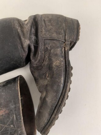 Paar benagelte Stiefel für einen Unteroffizier der Wehrmacht. Sohlenlänge 28cm, ungereinigt