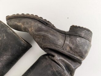 Paar benagelte Stiefel für einen Unteroffizier der Wehrmacht. Sohlenlänge 28cm, ungereinigt
