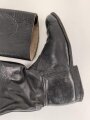 Paar Stiefel für Offiziere, vermutlich aus der Nachkriegszeit. Ungereinigtes Paar aus Filmrequisite , Sohlenlänge 30,5cm
