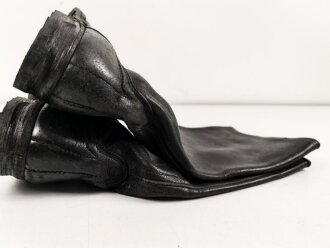 Paar Stiefel für Offiziere,  aus der Nachkriegszeit. Ungereinigtes Paar aus Filmrequisite , Sohlenlänge 29,5cm
