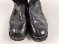 Paar Stiefel für Offiziere,  aus der Nachkriegszeit. Ungereinigtes Paar aus Filmrequisite , Sohlenlänge 29,5cm