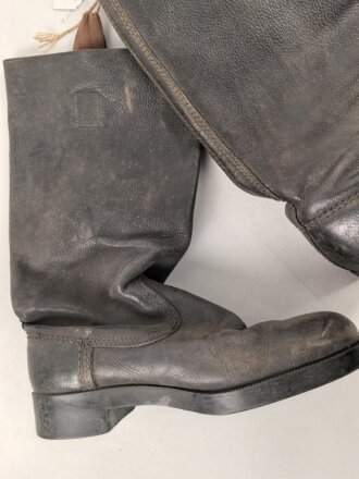 Nationale Volksarmee der DDR, Paar Stiefel für Mannschaften. Sohlenlänge 29cm, ungereinigt. Getragenes Paar aus Filmfundus