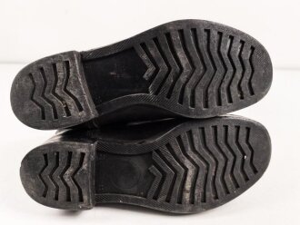 Nationale Volksarmee der DDR, Paar Stiefel für Mannschaften. Sohlenlänge 29cm, ungereinigt. Getragenes Paar aus Filmfundus