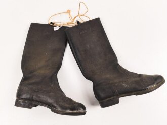 Nationale Volksarmee der DDR, Paar Stiefel für Mannschaften. Sohlenlänge 29,5cm, ungereinigt. Getragenes Paar aus Filmfundus