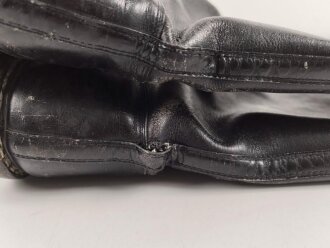 Paar Stiefel für Offiziere, vermutlich aus der Nachkriegszeit. Ungereinigtes Paar aus Filmrequisite , Sohlenlänge 33cm