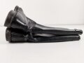 Paar Stiefel für Offiziere, vermutlich aus der Nachkriegszeit. Ungereinigtes Paar aus Filmrequisite , Sohlenlänge 33cm