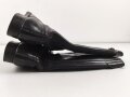 Paar Stiefel für Offiziere, vermutlich aus der Nachkriegszeit. Ungereinigtes Paar aus Filmrequisite , Sohlenlänge knapp 33cm