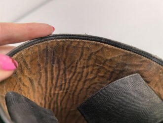 Paar Stiefel für Offiziere, vermutlich aus der Nachkriegszeit. Ungereinigtes Paar aus Filmrequisite , Sohlenlänge 30,5cm