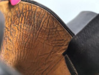 Paar Stiefel für Offiziere, vermutlich aus der Nachkriegszeit. Ungereinigtes Paar aus Filmrequisite , Sohlenlänge 30,5cm