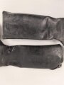 Paar Stiefel für Offiziere, vermutlich aus der Nachkriegszeit. Ungereinigtes Paar aus Filmrequisite , Sohlenlänge 30,5cm