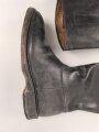 Paar Stiefel für Offiziere, vermutlich aus der Nachkriegszeit. Ungereinigtes Paar aus Filmrequisite , Sohlenlänge 30,5cm