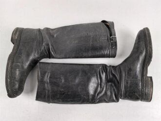 Paar Stiefel für Offiziere, vermutlich aus der Nachkriegszeit. Ungereinigtes Paar aus Filmrequisite , Sohlenlänge 29,5cm