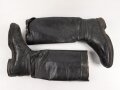 Paar Stiefel für Offiziere, vermutlich aus der Nachkriegszeit. Ungereinigtes Paar aus Filmrequisite , Sohlenlänge 29,5cm
