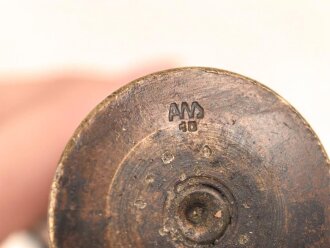 1.Weltkrieg, kleine Vase aus einer Signalpatronenhülse gefertigt ? Bodendurchmesser 31mm, Höhe 110mm