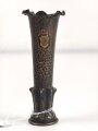 1.Weltkrieg, kleine Vase aus einer Signalpatronenhülse gefertigt ? Bodendurchmesser 31mm, Höhe 110mm