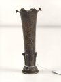 1.Weltkrieg, kleine Vase aus einer Signalpatronenhülse gefertigt ? Bodendurchmesser 31mm, Höhe 110mm