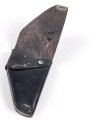 Pistolentasche schwarzes Leder. Keine Markierungen, Alter und Herkunft unbekannt, Höhe rechts gemessen 22cm