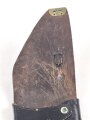 Pistolentasche schwarzes Leder. Keine Markierungen, Alter und Herkunft unbekannt, Höhe rechts gemessen 22cm