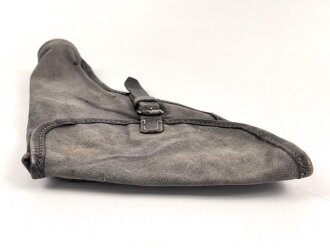 Pistolentasche aus graublauem Segeltuch. Keine Markierungen, Alter und Herkunft unbekannt, Höhe rechts gemessen 21cm
