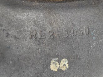 Stahlhelm Luftschutz, in allen Teilen original, das Innenfutter aus Ersatzmaterial. Eine Niete fehlt