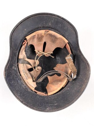 Stahlhelm Luftschutz, in allen Teilen original, das Emblem entnazifiziert, ungereinigt