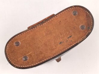 Fernglasbehälter datiert 1942. Breite des Boden 16cm