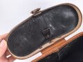 Fernglasbehälter datiert 1942. Breite des Boden 16cm