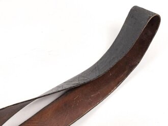 Bandolier für Fahnenträger. Schwarzes Lackleder, weich, ohne Markierungen. Vermutlich Kriegerverein oder ähnliches