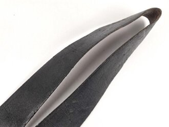 Bandolier für Fahnenträger. Schwarzes Lackleder, weich, ohne Markierungen. Vermutlich Kriegerverein oder ähnliches