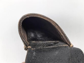 Bandolier für Fahnenträger. Schwarzes Lackleder, weich, ohne Markierungen. Vermutlich Kriegerverein oder ähnliches