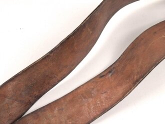 Bandolier für Fahnenträger. Schwarzes Lackleder, weich, ohne Markierungen. Vermutlich Kriegerverein oder ähnliches