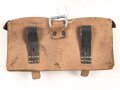Magazintasche Wehrmacht für 2 Magazine K43 / G43. Hersteller ros 1944.