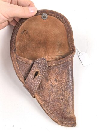 Pistolentasche braunes Leder. Keine Markierungen, Alter und Herkunft unbekannt, Höhe auf der Magazinseite gemessen 13cm