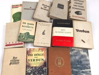Konvolut Literatur zum Thema " Verdun" neuere und alte Titel gemischt.