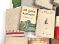 Konvolut Literatur zum Thema " Verdun" neuere und alte Titel gemischt.