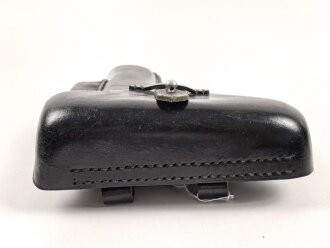 Pistolentasche schwarzes Leder, keine Markierungen, vermutlich Polizei nach 1945
