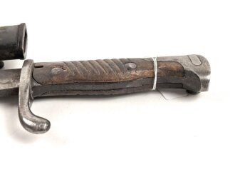Seitengewehr Modell 1898/05 mit preussischer Abnahme von 1916. Schleifspuren im Bereich des Drückers, sonst gut.