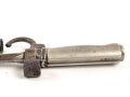 Frankreich, Epee Seitengewehr Modell 1886 Lebel. Klingenlänge 52cm. Weißmetallgriff mit Parierhaken. Scheide leicht verbogen