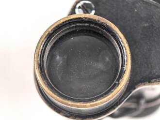 Kaiserreich und 1.Weltkrieg, Dienstglas D.F.03 von OIGEE Berlin. Linker Verstellring ohne Funktion, rechts klare Durchsicht