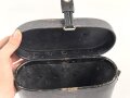 Behälter für ein Fernglas, ohne Bezeichnung, die Bauart deutet auf militärische Nutzung hin. Breite des Boden 17cm