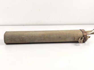 Behälter für ein optisches Gerät. Ohne Bezeichnung, Breite des boden 13cm, Gesamthöhe 64cm