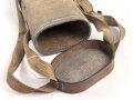 Behälter für ein optisches Gerät. Ohne Bezeichnung, Breite des boden 13cm, Gesamthöhe 64cm