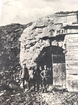 "Schicksalswende am Douaumont" datiert 1942, 159 Seiten, unter DIN A4