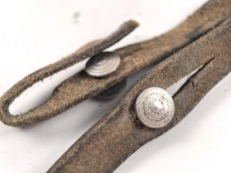 Trageriemen für ein Fernglas, Breite knapp 1cm, Gesamtlänge 98cm