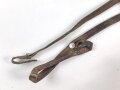 Trageriemen für ein Fernglas, Breite knapp 1cm, Gesamtlänge 98cm