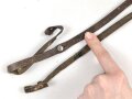 Trageriemen für ein Fernglas, Breite knapp 1cm, Gesamtlänge 98cm