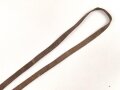 Trageriemen für ein Fernglas, Breite knapp 1cm, Gesamtlänge 110cm