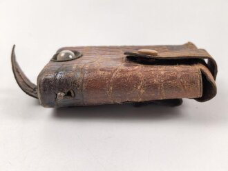 1.Weltkrieg, Taschenlampenhülle aus Leder, unvollständig