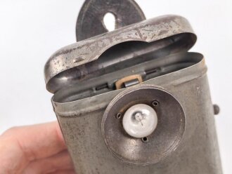 1.Weltkrieg, Taschenlampe ohne Bezeichnung,  Originallack, das Glas sitzt lose auf